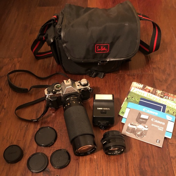 Canon Other - Canon Speedlite 188A. Lots of extras.